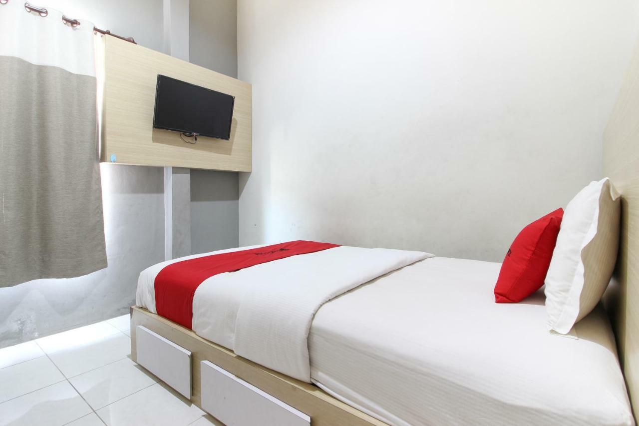Reddoorz Plus Near Upn Jogjakarta 2 Maguwo Luaran gambar